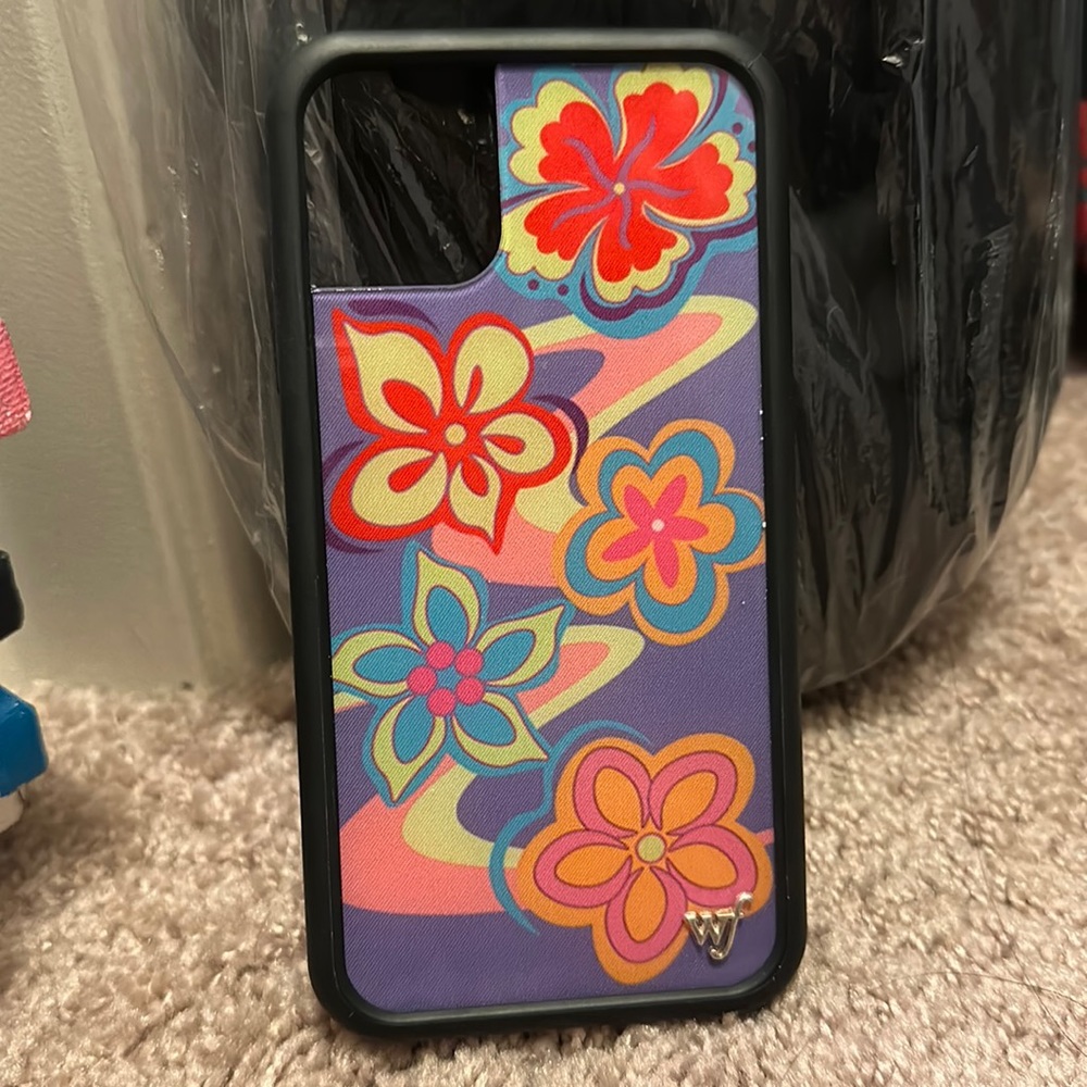 wildflower phone case. iphone 11
